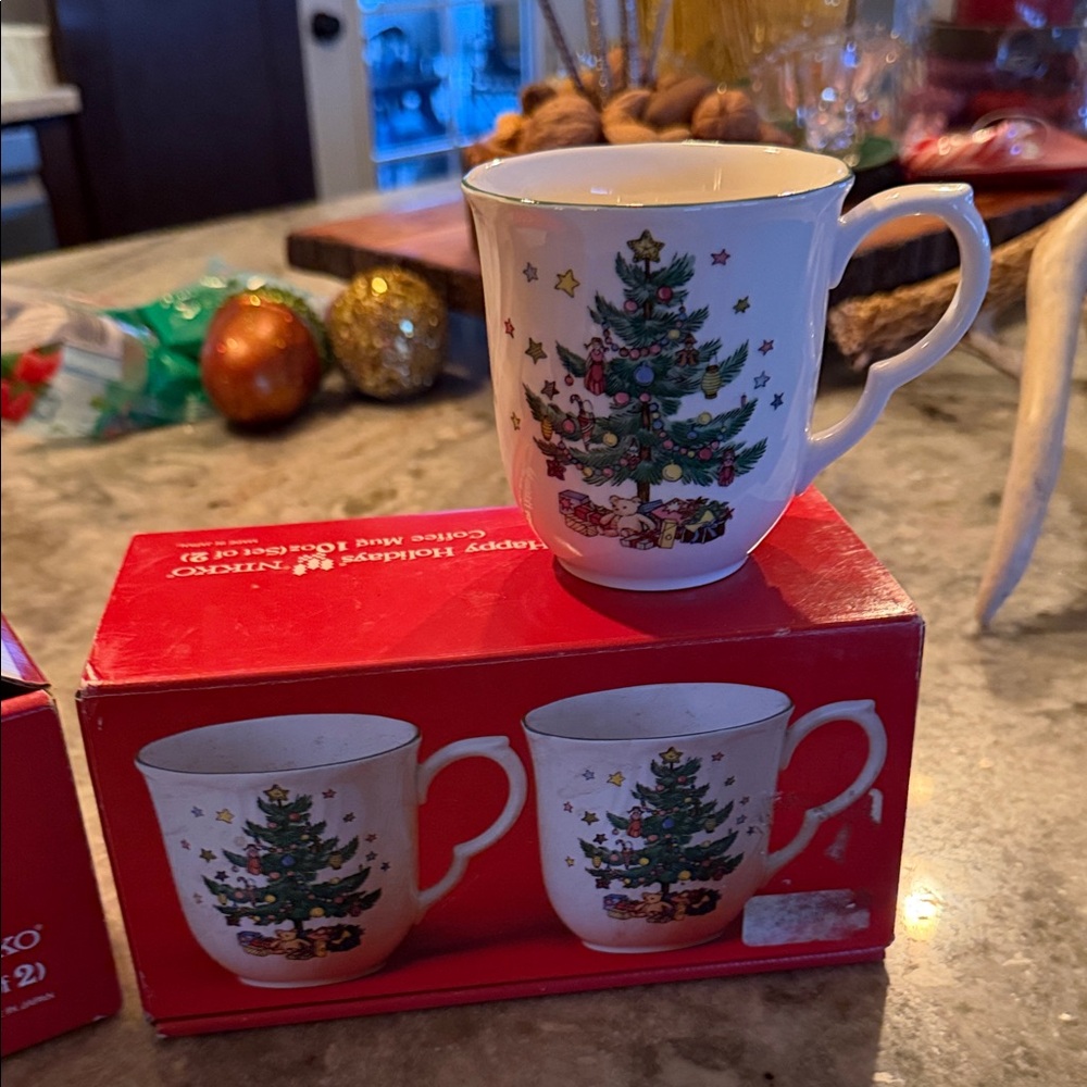 Nikko Ceramics Festive Christmas Tree Mug